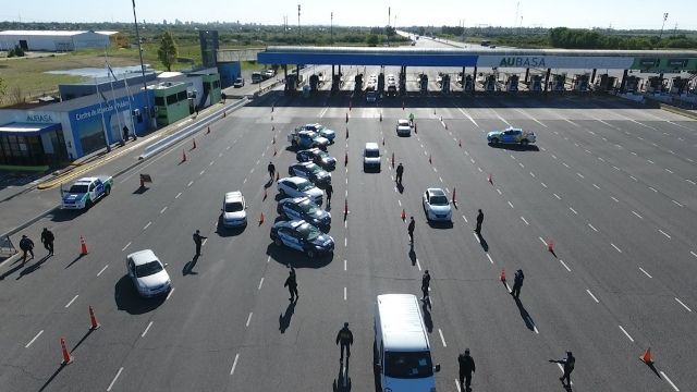 Personal de salud y de fuerzas de seguridad exentos del pago de peajes por la cuarentena