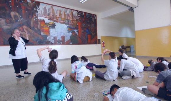 Una muestra recupera la dimensión social  de Benito Quinquela Martín