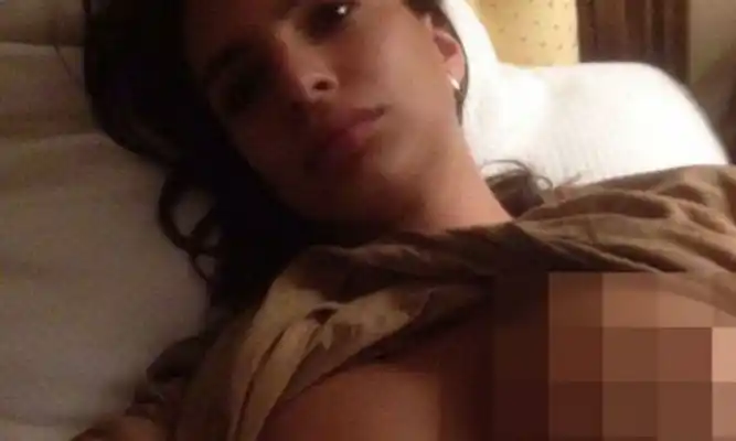 Se filtran fotos íntimas de Emily Ratajkowski