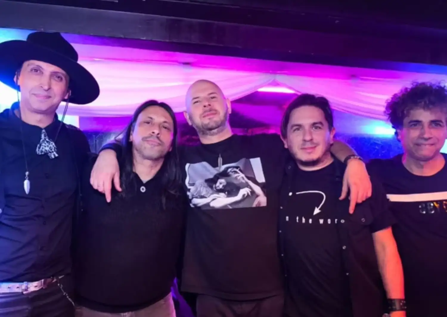 Fuerza Stereo - show en vivo en el Teatro Siripo