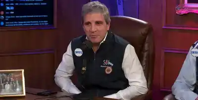 Caputo: “Venderemos hasta el último dólar para sostener la banda cambiaria”