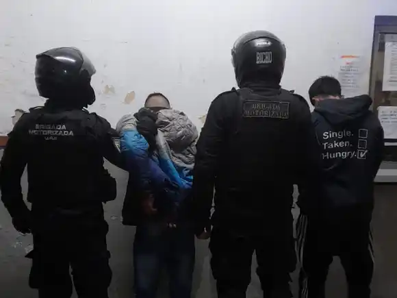 Dos detenidos por un escruche a un negocio en zona sur