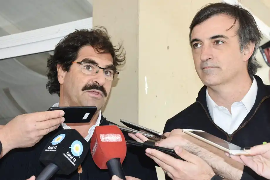 Sarquís y Esteban Bullrich recibirán planteos por tambos en Junín: en dos años cerró la mitad