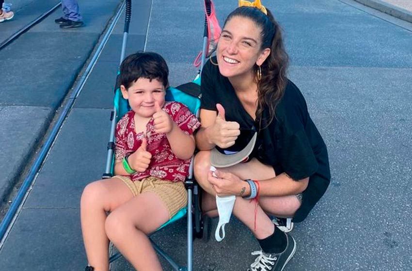 La furia de Juana Repetto con una seguidora que criticó su cuerpo y a su hijo Toribio
