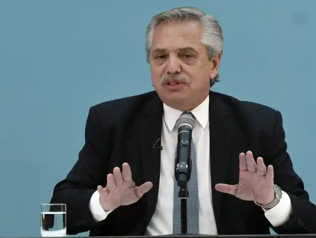 El Presidente le apuntó al campo y recibió una dura respuesta