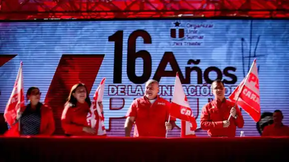 ¡DIOSDADO REGAÑÓ A LOS SUYOS! Reprendió a los militantes por retrasar el acto de cumpleaños del PSUV