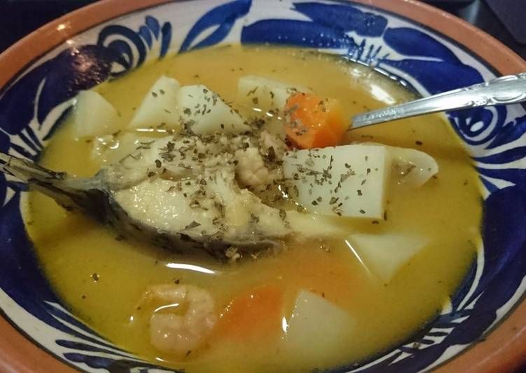 NO ES LA CURA PERO AYUDA: sopa de pescado y té de orégano infusiones calientes para la COVID-19