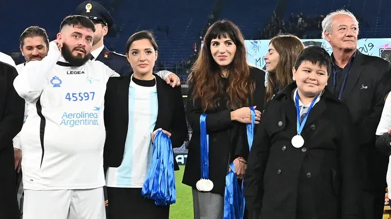 Diego Junior, Jana, Dalma, Gianinna y Dieguito Fernando