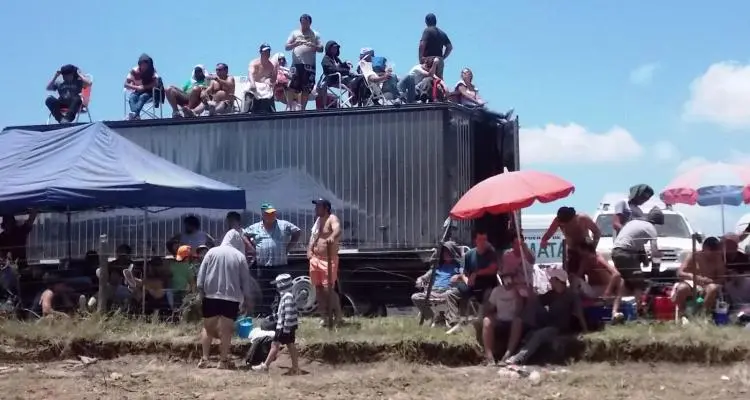 Dakar 2015: Vigilia en el autódromo de Baradero