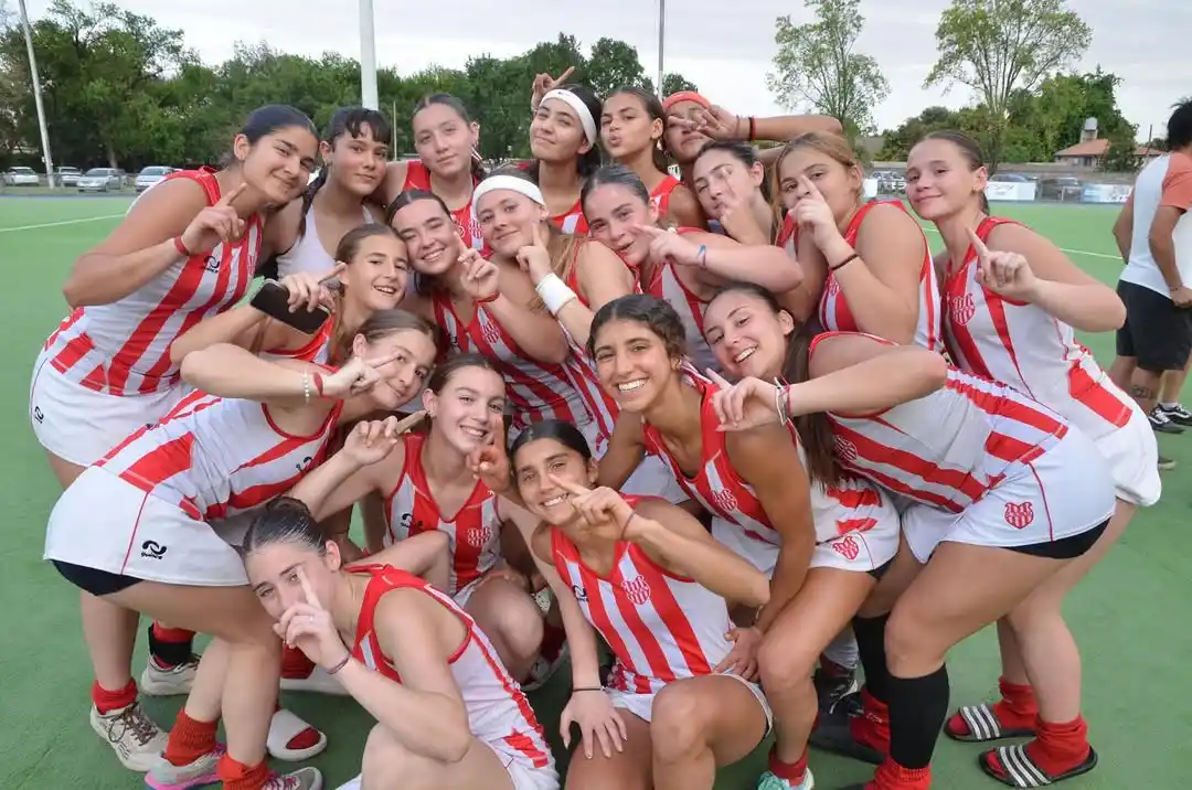 El Hockey del Club Atlético Monte Hermoso fue campeón invicto del Torneo Argentino de Clubes “B”  en la categoría Sub-16