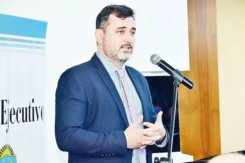 Universidad Provincial de Laguna Blanca: 
esperan decreto de validez nacional de carreras