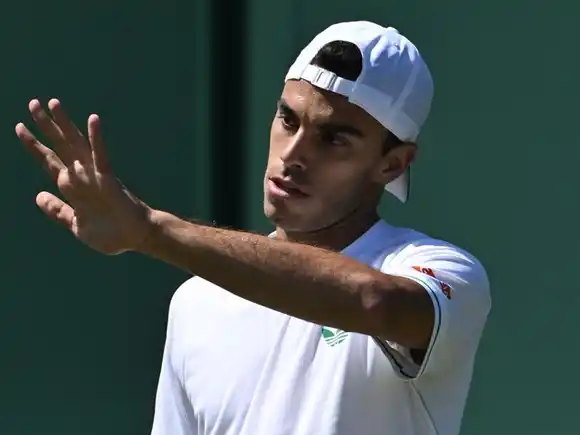 Cerúndolo se despidió en primera ronda de Wimbledon y Solana Sierra hizo historia