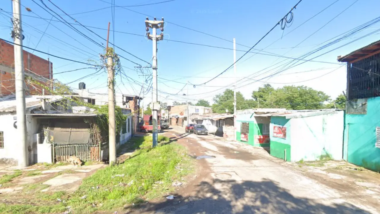 Atacaron a tiros a una joven de 18 años en barrio Tablada