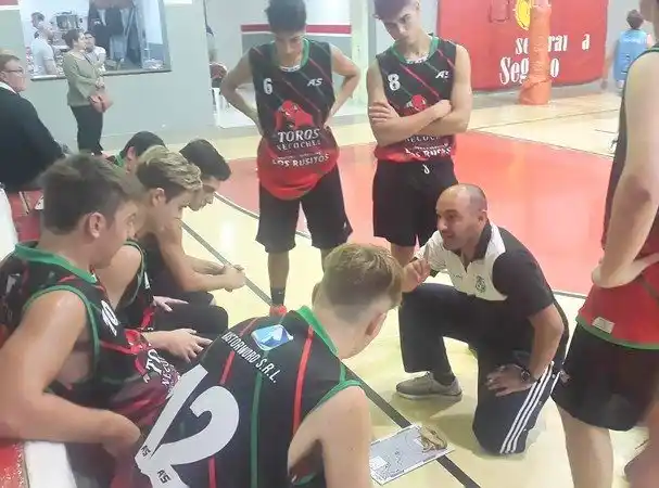 Centro Vasco puso Primera en el básquetbol de Tres Arroyos