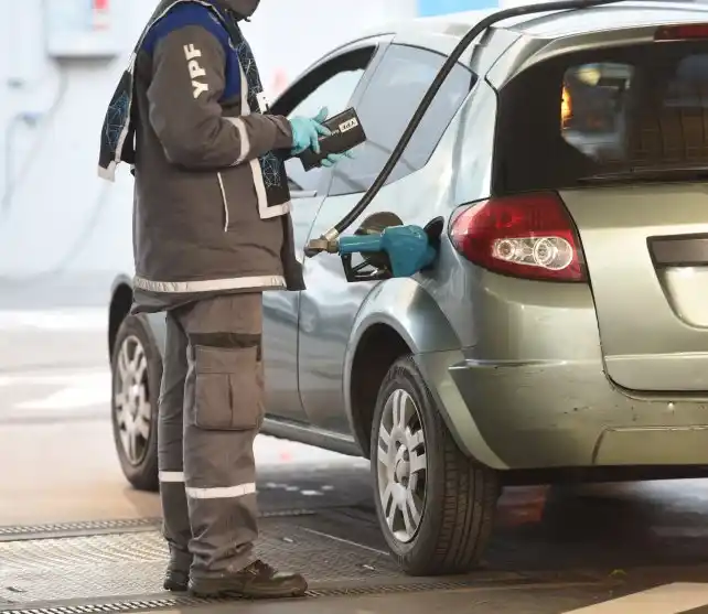 Alerta por crisis en las estaciones de servicio