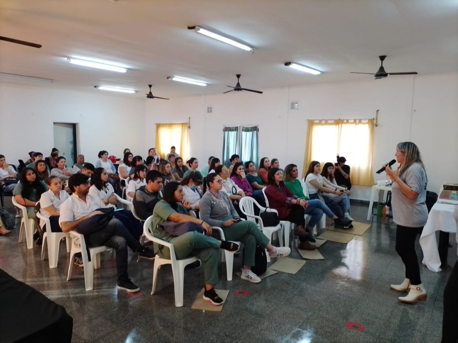 La charla estuvo a cargo de integrantes de "Donar en Vida".