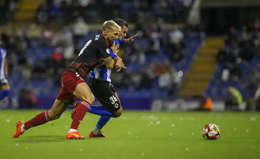 El tandilense Saveljich sufrió una dura lesión y deberá pasar mucho tiempo fuera de las canchas