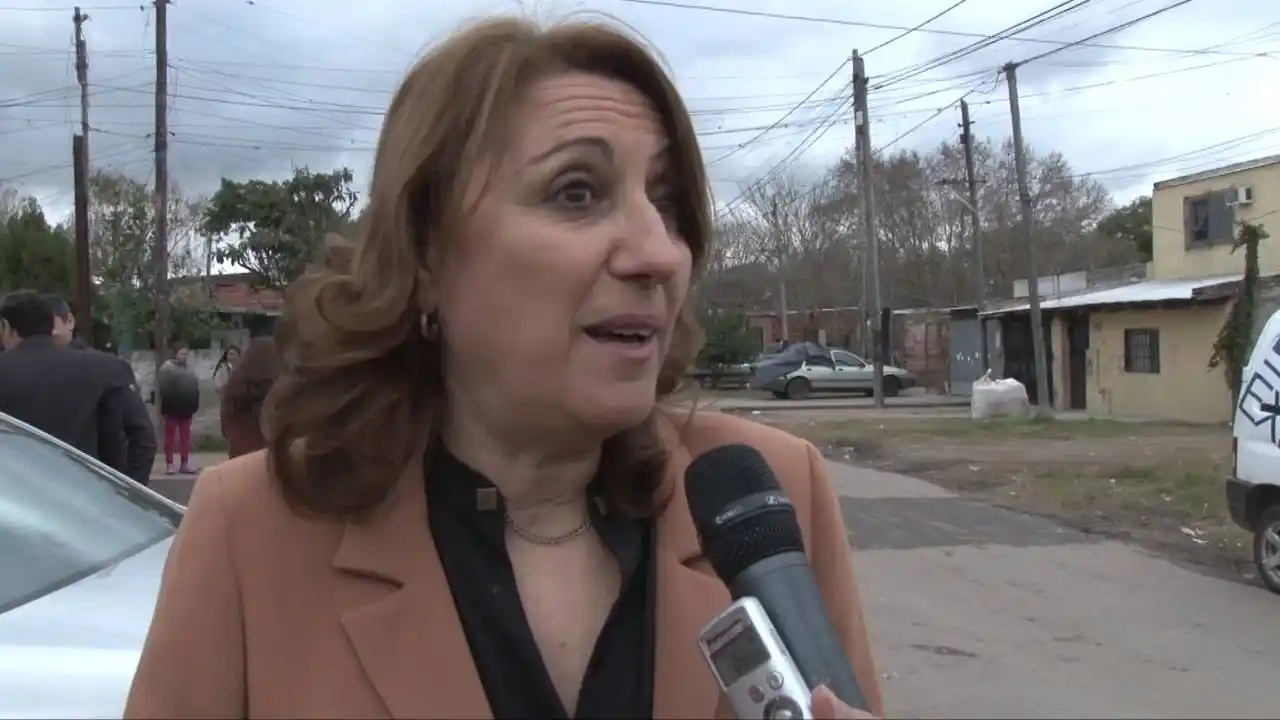 Operativo de documentación rápida en barrio Industrial