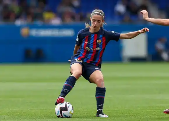 ¡MÁS POLÉMICAS EN EL FÚTBOL FEMENINO ESPAÑOL! Convocan huelga para exigir cese de violencia machista
