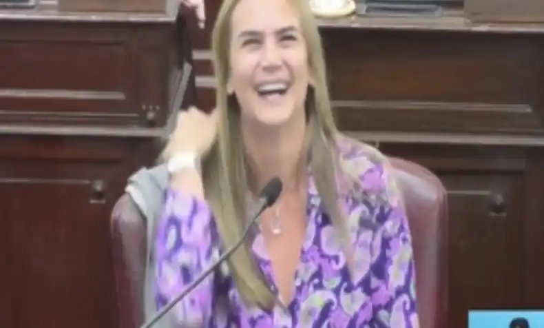 Amalia Granata deschavó al presidente de la Cámara de Diputados en plena sesión: «La que puede, puede»