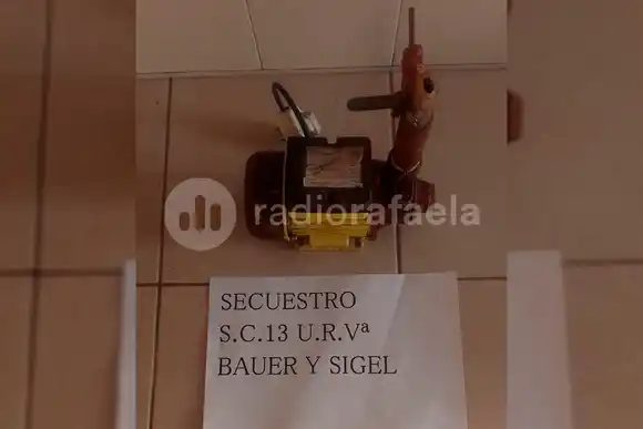 Se robó una bomba de agua y su jefe lo entregó a la policía 