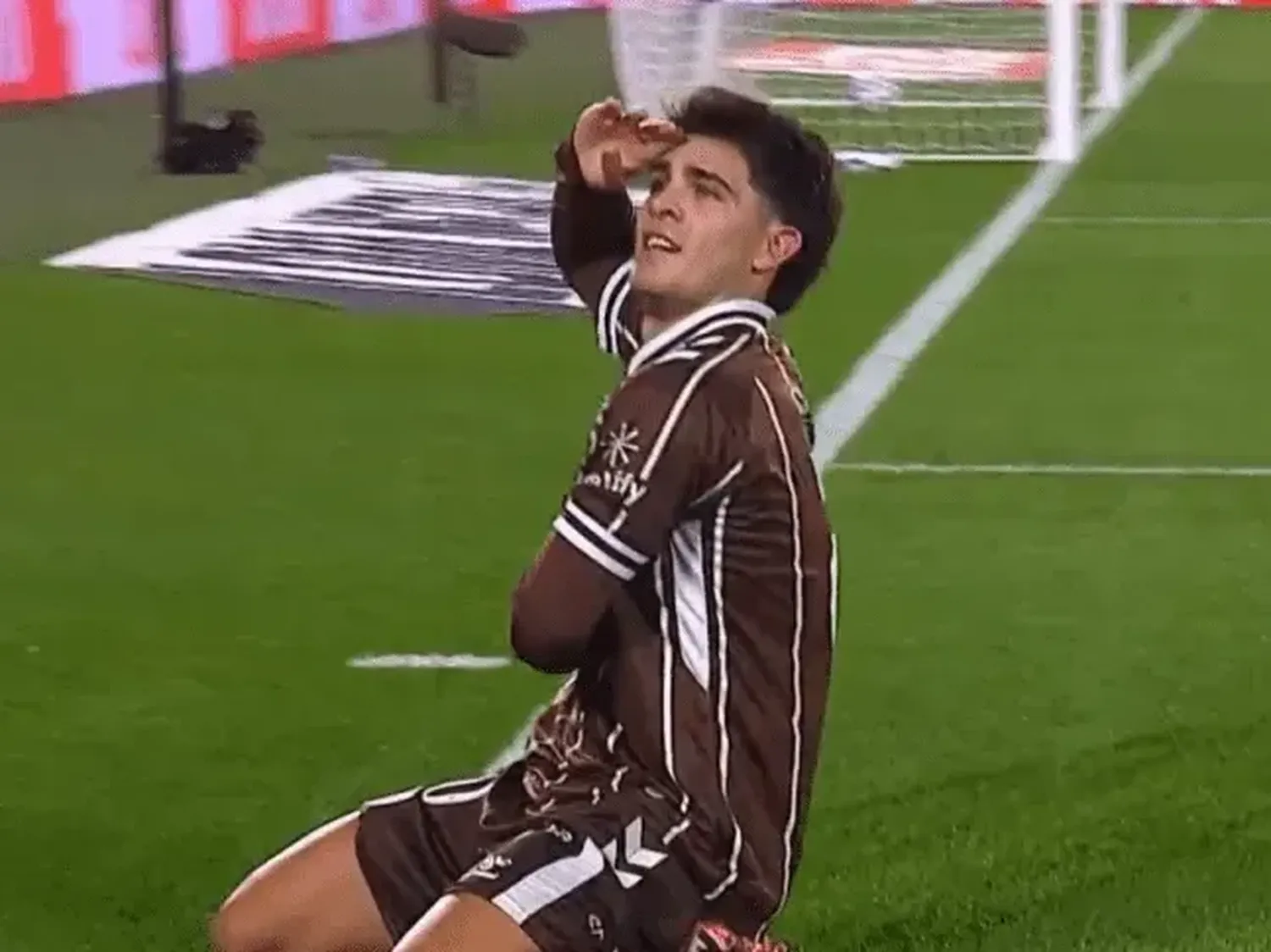 Gran gol de Vicente Taborda