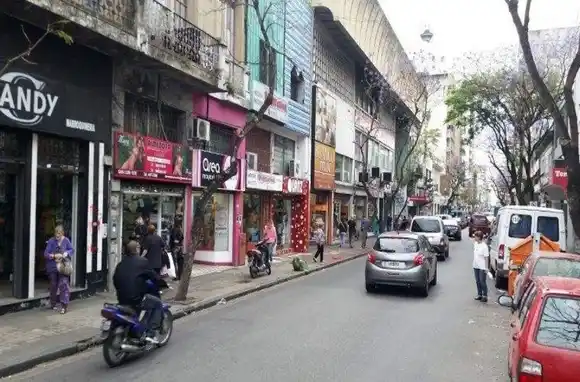 Extrema preocupación en comerciantes de calle San Luis por caída de hasta un 35 por ciento en las ventas