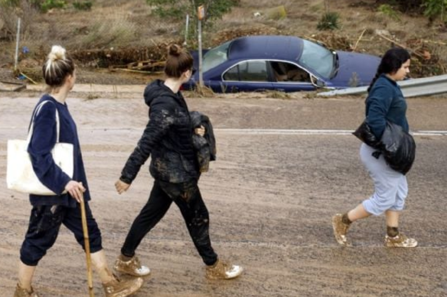 Se debe evitar cualquier desplazamiento por carreteras debido al temporal.