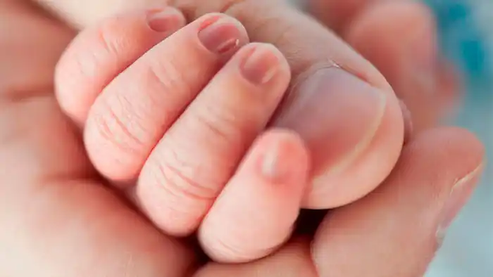 Una bebé fue internada con siete costillas fisuradas: detuvieron al padre