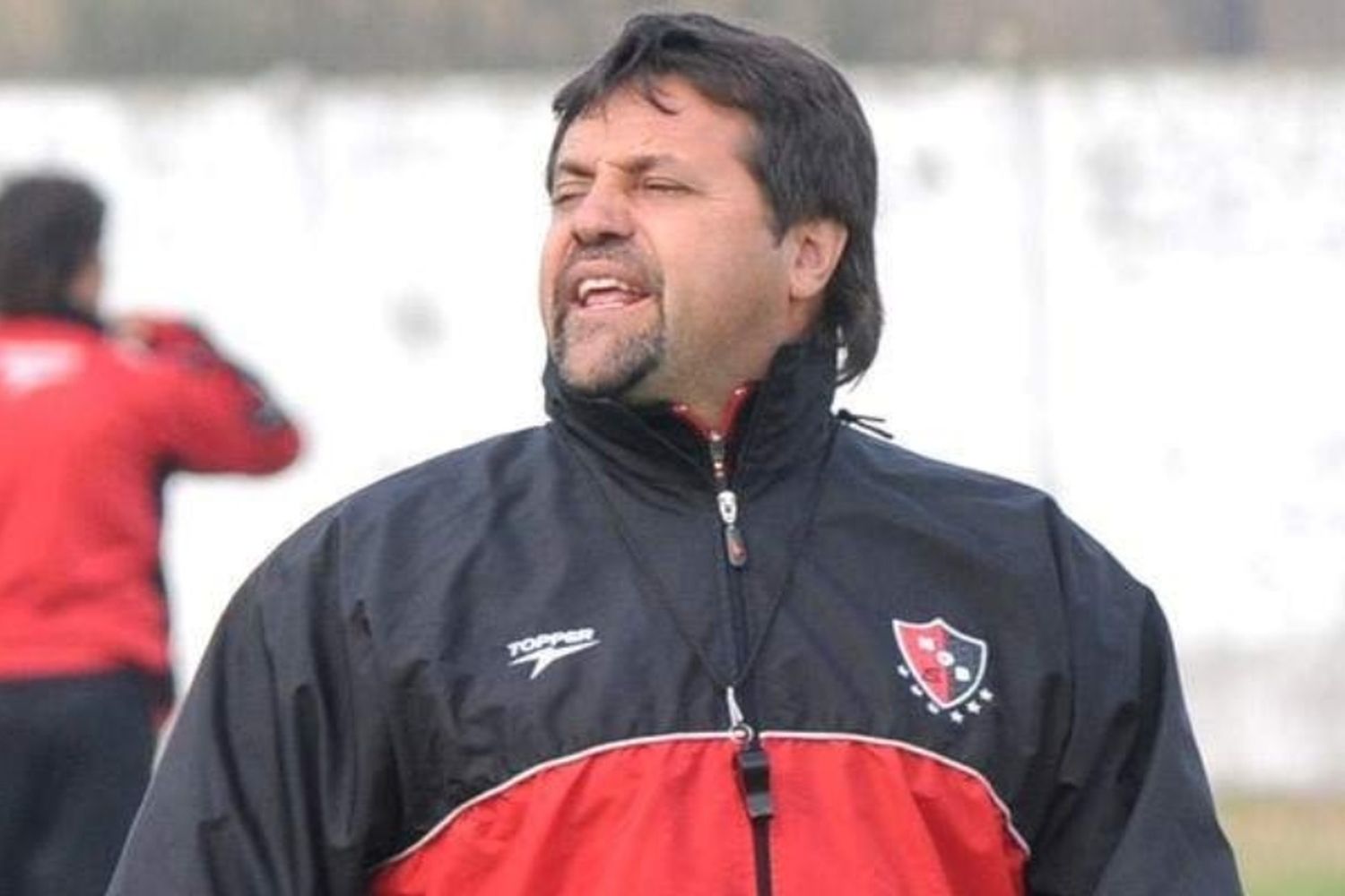 Caruso Lombardi:  “Si quieren que a Newell’s le den una mano, tienen que llamar a Messi para que se comunique y no lo toquen nunca más”