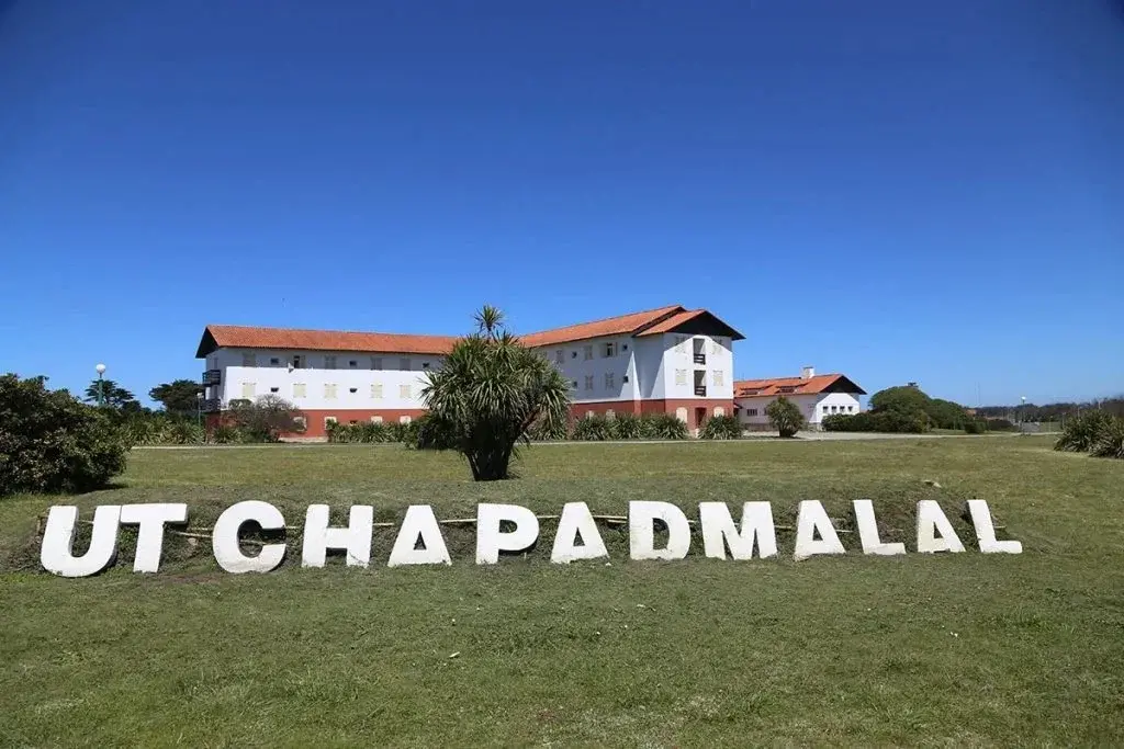 El magistrado sostuvo que el inmueble pertenece al Estado nacional.