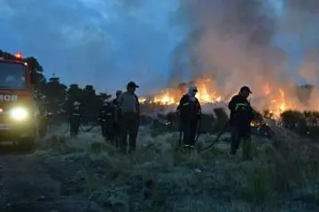 Un incendio ya arrasó unas 3 mil hectáreas en Sierra de la Ventana