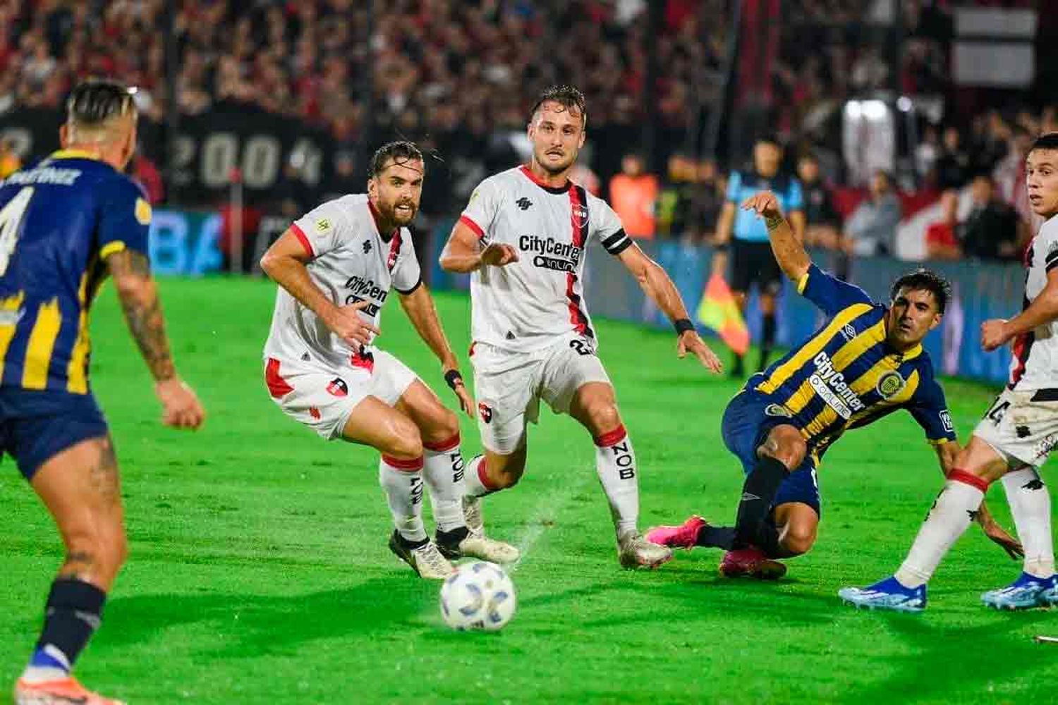 Clásico a la vista: Holan y Soso guardarán sus cartas principales para el trascendental choque entre Newells y Central