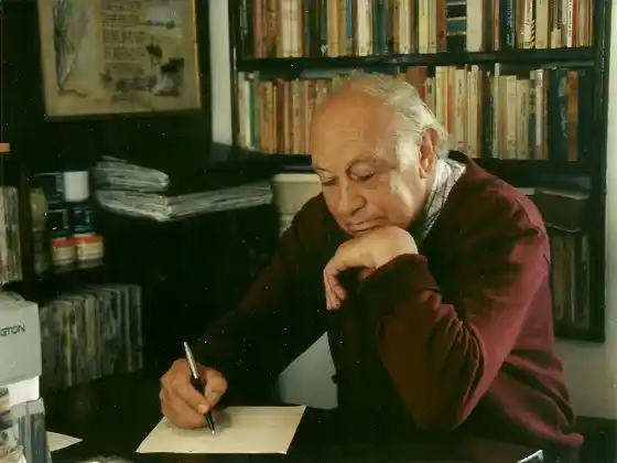 Enrique Piaggio: un autor múltiple y prolífico