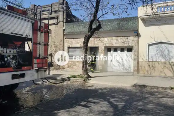 Valiente accionar del personal de Guardia Urbana Rafaelina en una casa que se incendiaba