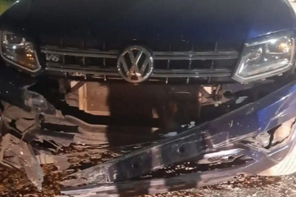 Álvarez: le balearon la casa y emprendió una persecución que terminó a os tiros y con un choque