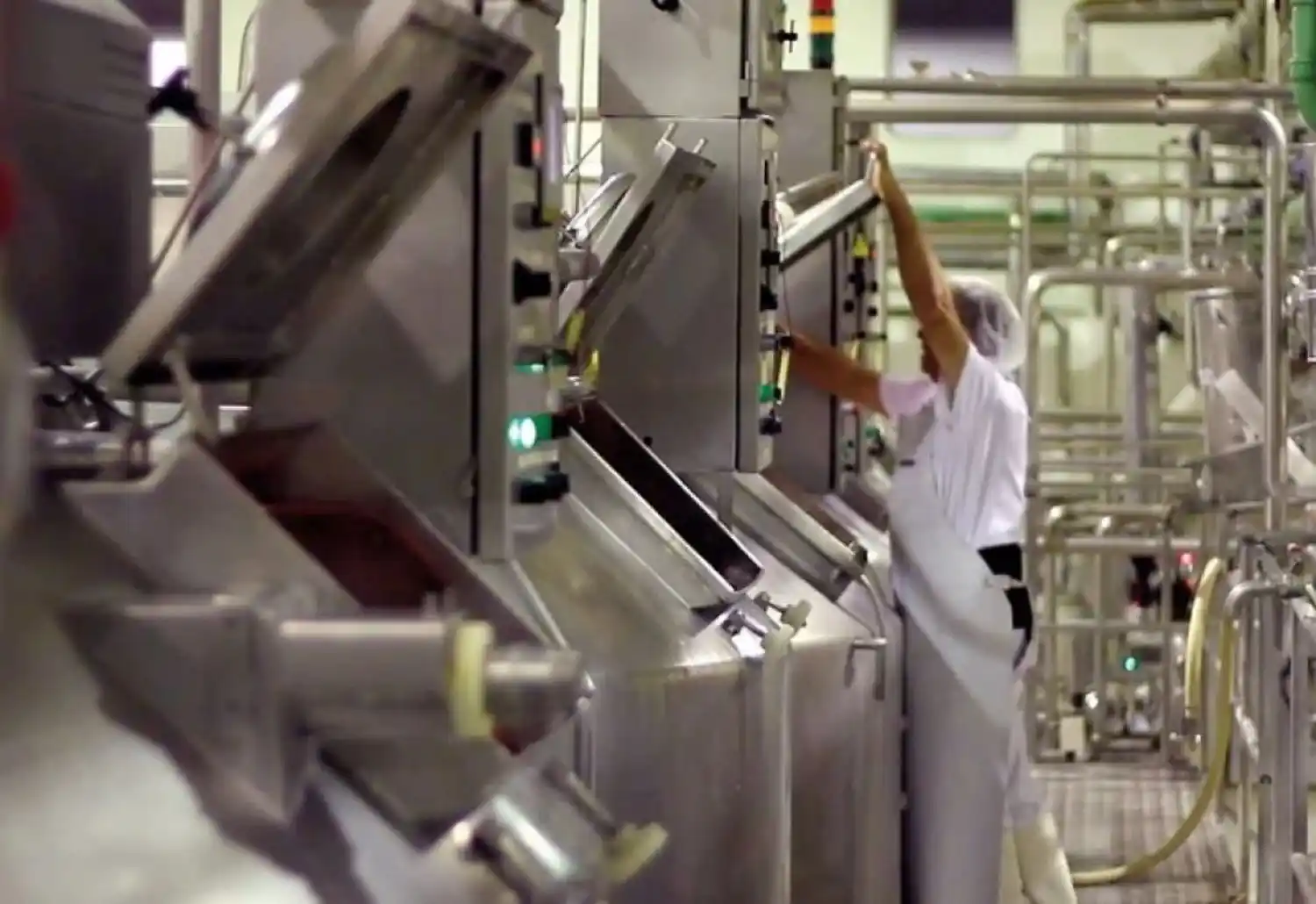 Economía santafesina: leve contracción de la actividad en junio