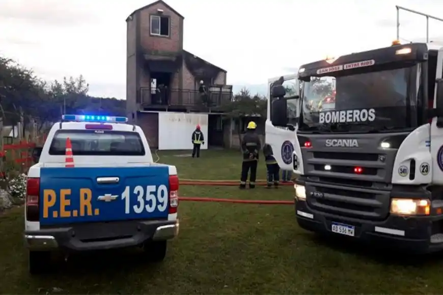 Incendiaron la casa del titular de una Junta de Gobierno del departamento Colón