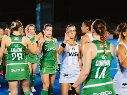 Las Leonas golearon a Irlanda en el primer partido.