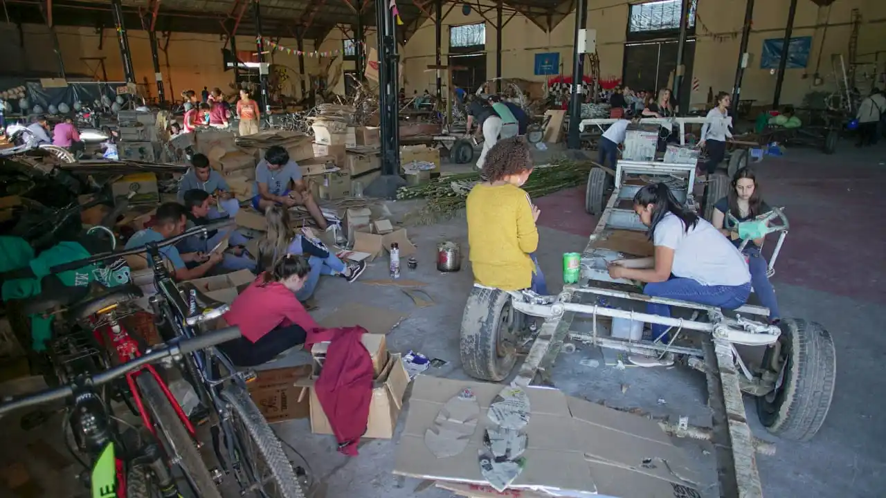 Carrozas Estudiantiles: La elección de la reina tendrá lugar el 14 de septiembre