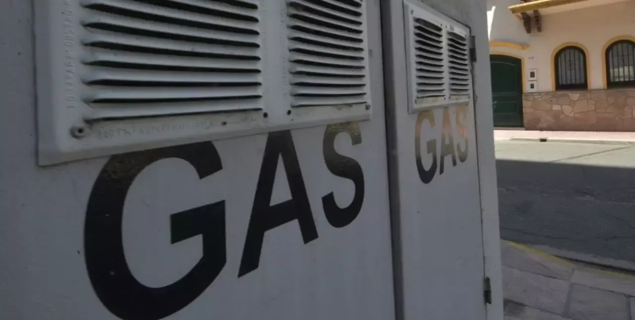 Los cortes de gas natural se aplicarán en algunas industrias con el fin de evitar problemas de suministro en hogares en medio de una demanda que casi se duplicó.