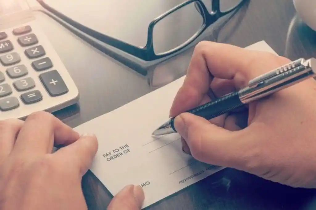 Prorrogan hasta fin de año el cierre de cuentas bancarias