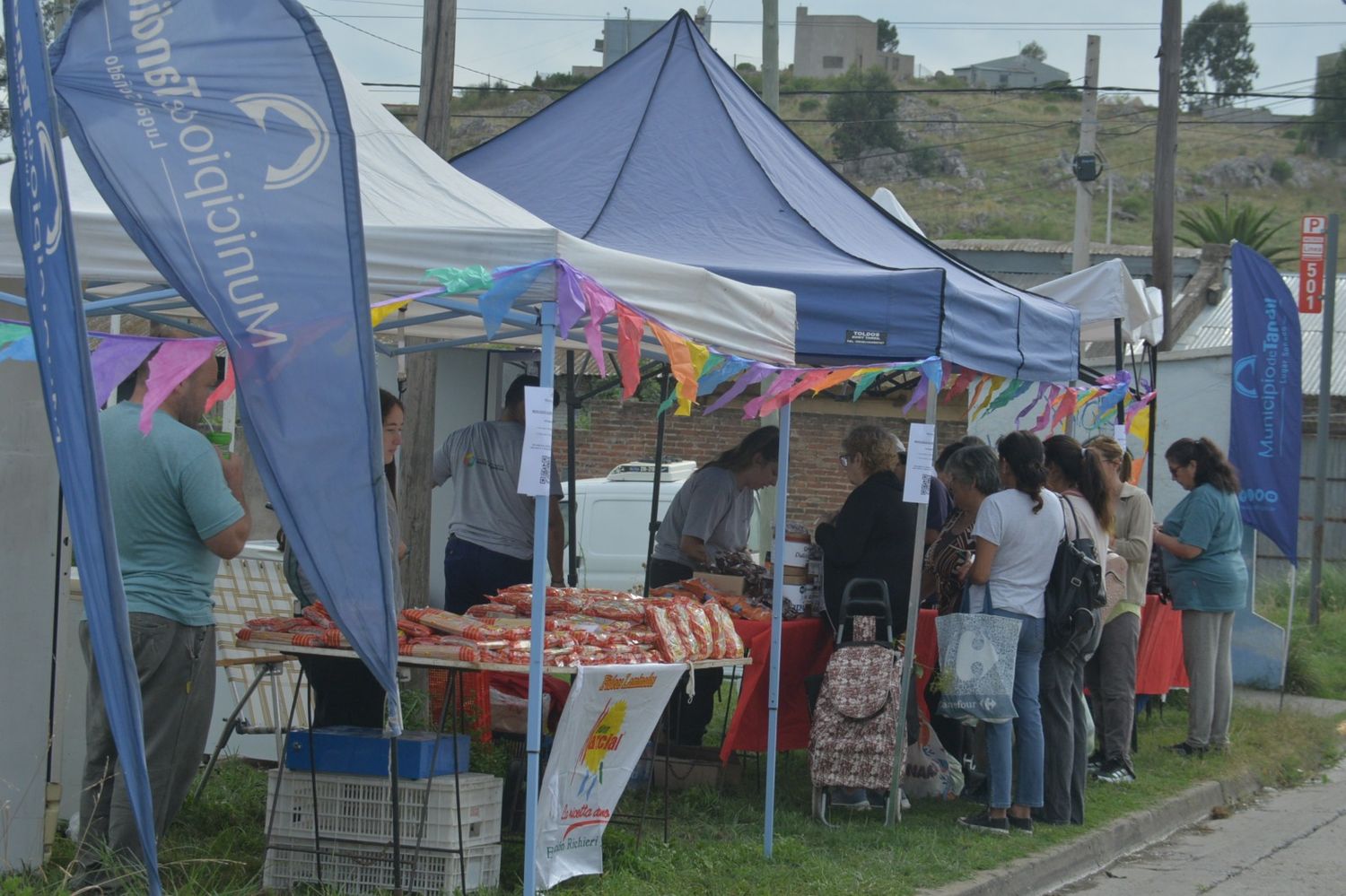 El Mercado Barrial estuvo en Las Tunitas.