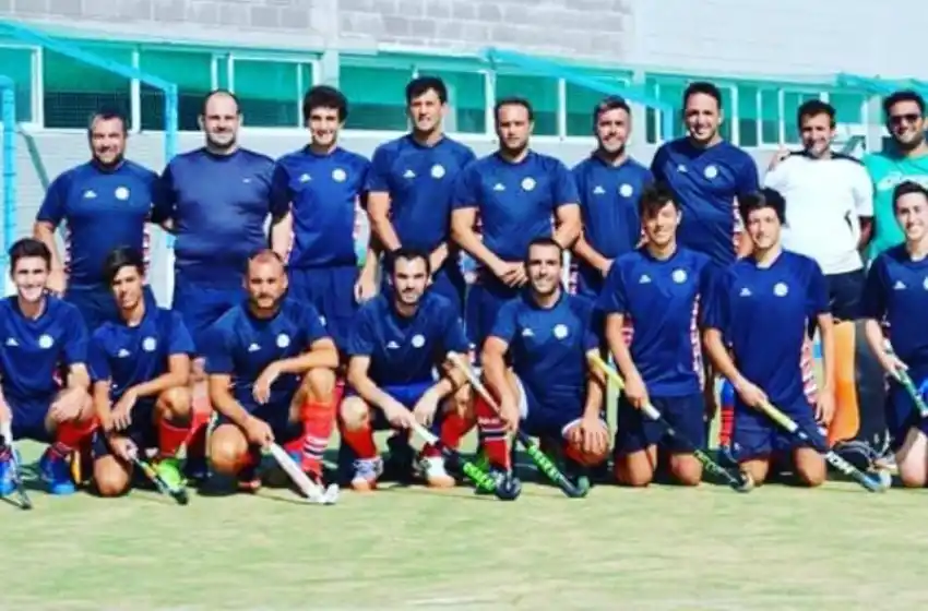 Hockey sobre césped: Naútico cayó en el debut