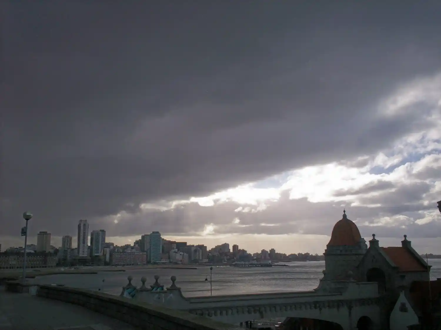 Costa Atlántica: Refuerzan prevención ante tormentas eléctricas 