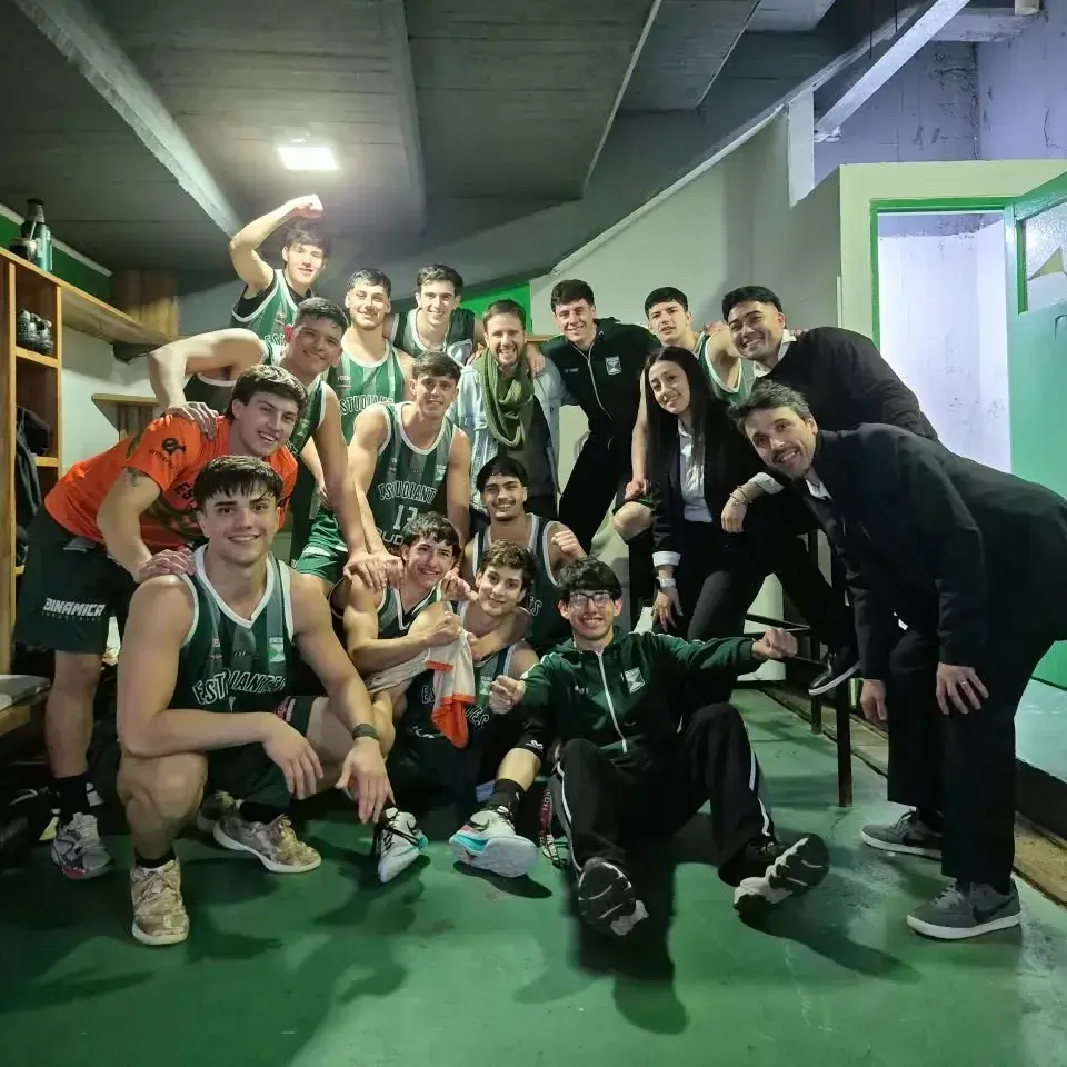 Estudiantes se quedó con el clásico venciendo a Capuchinos