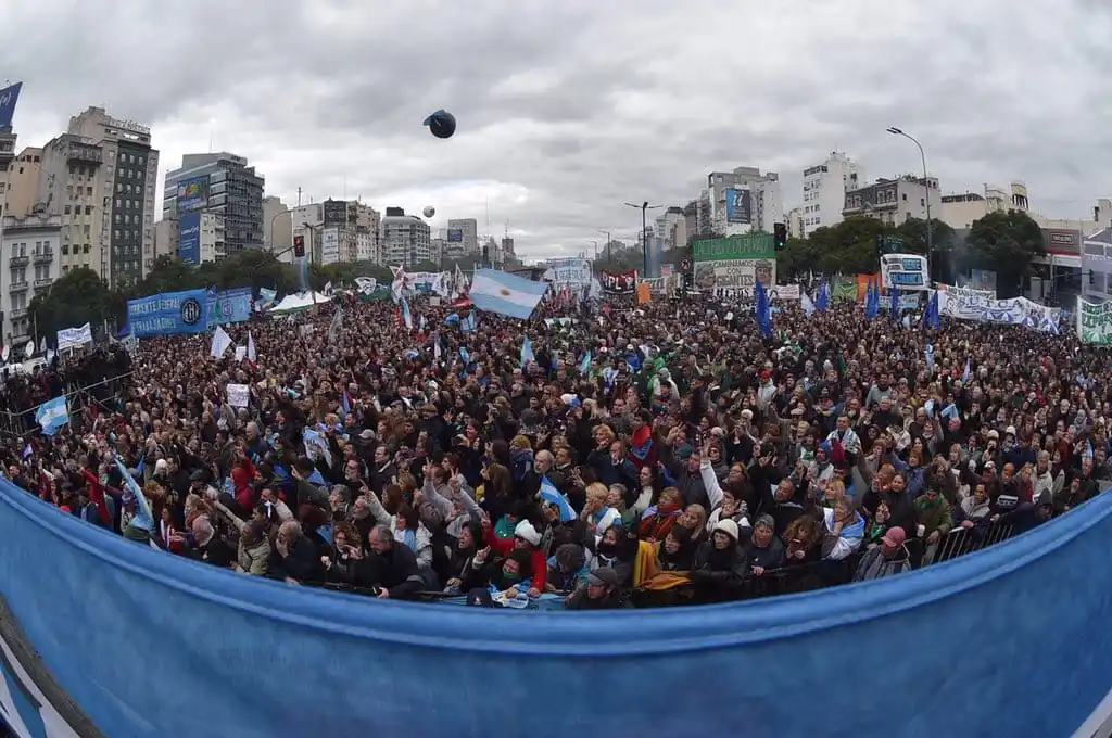 "La patria no se rinde": Los dirigentes que fueron a la marcha al Obelisco en el Día de la Independencia