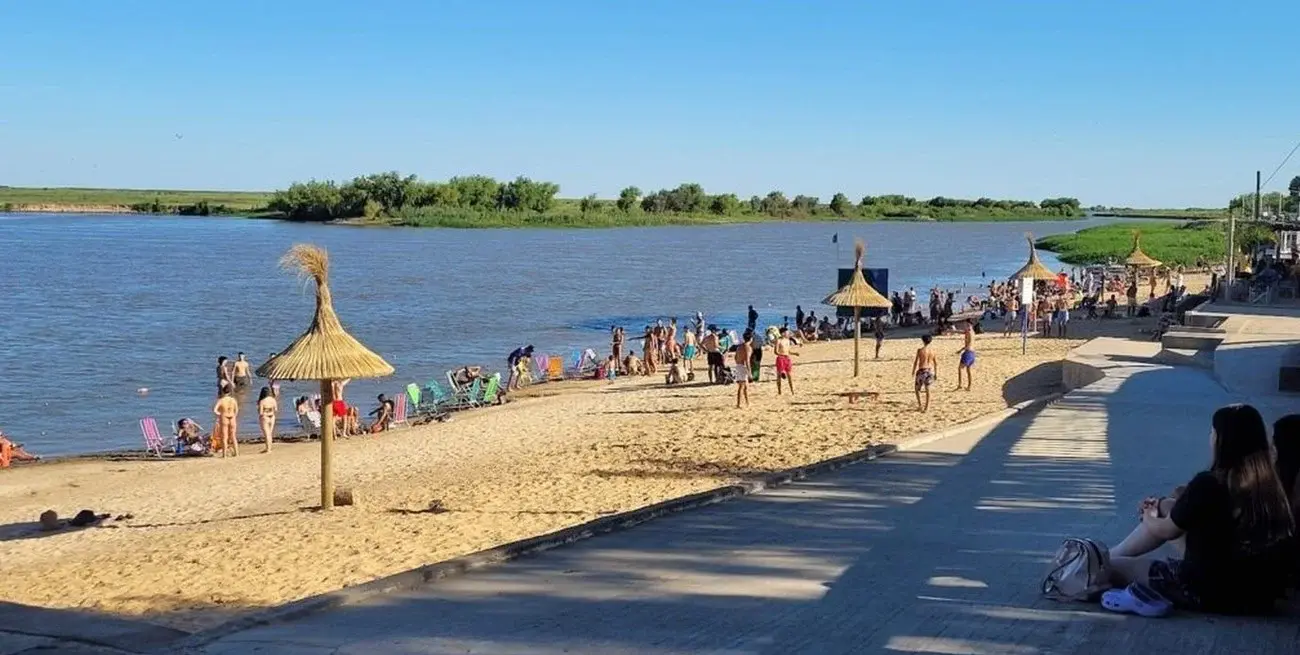 Detuvieron a un santafesino por exhibir sus partes íntimas en un balneario lleno de gente