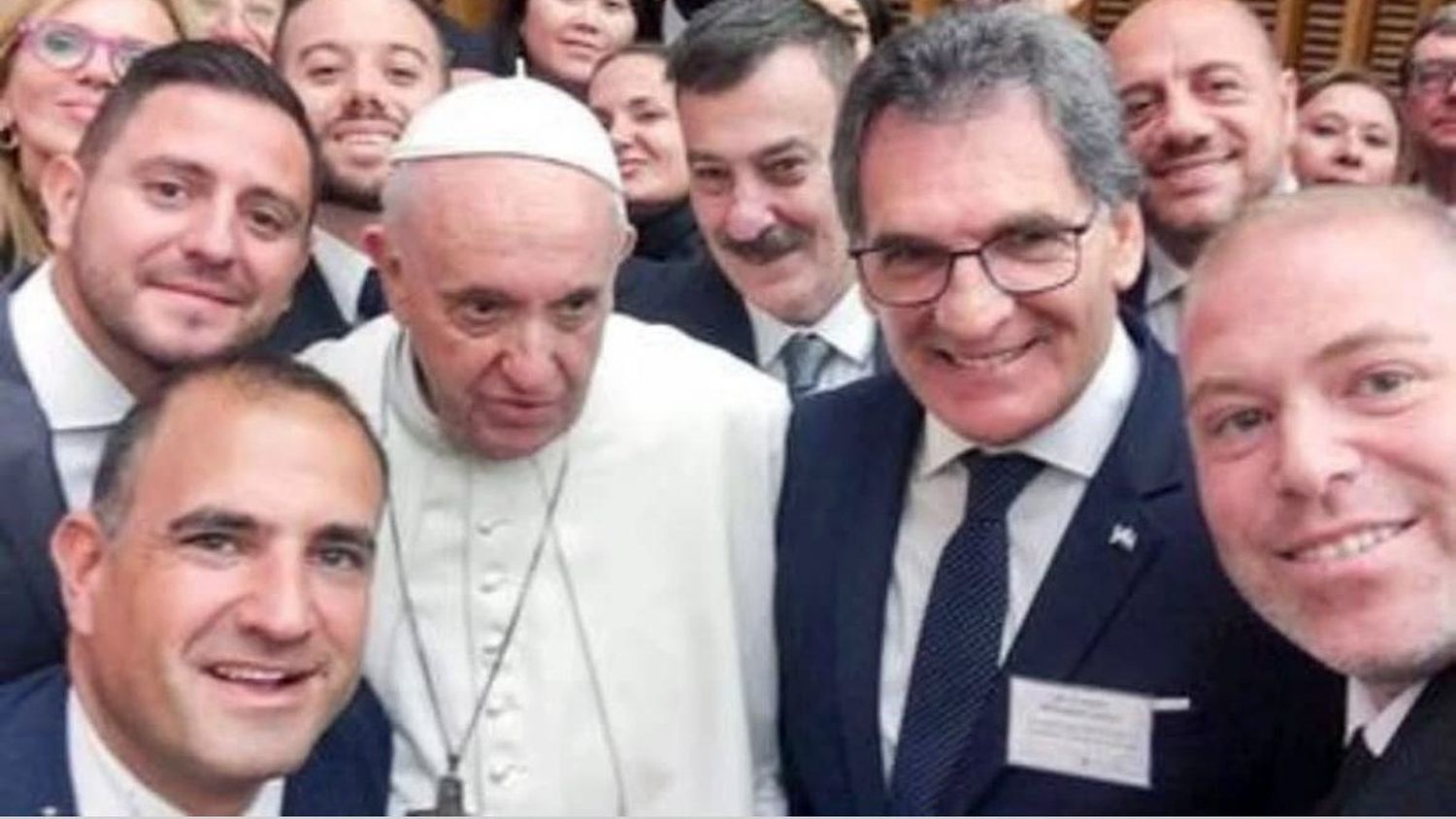 Experiencia con el Papa. Julio Croci (abajo a la izquierda), habló  de sus visitas a Francisco en Roma.