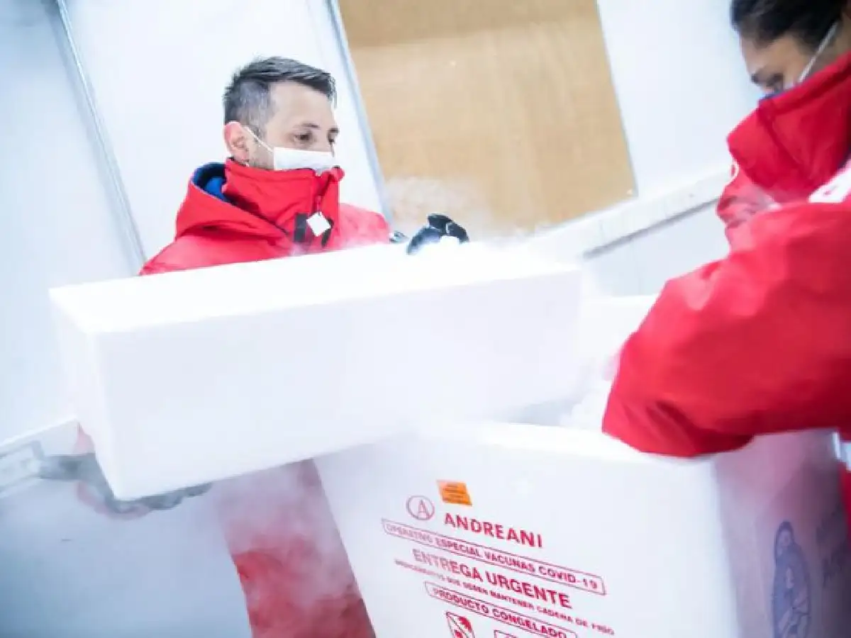 Llegan tres nuevos cargamentos con 414 mil vacunas CanSino